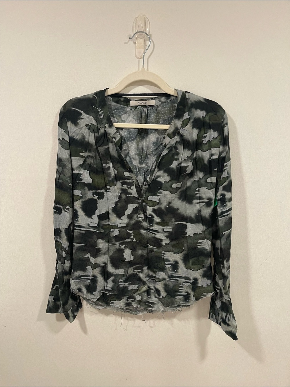 Rails Green & Black Abstract Print V-Neck Blouse